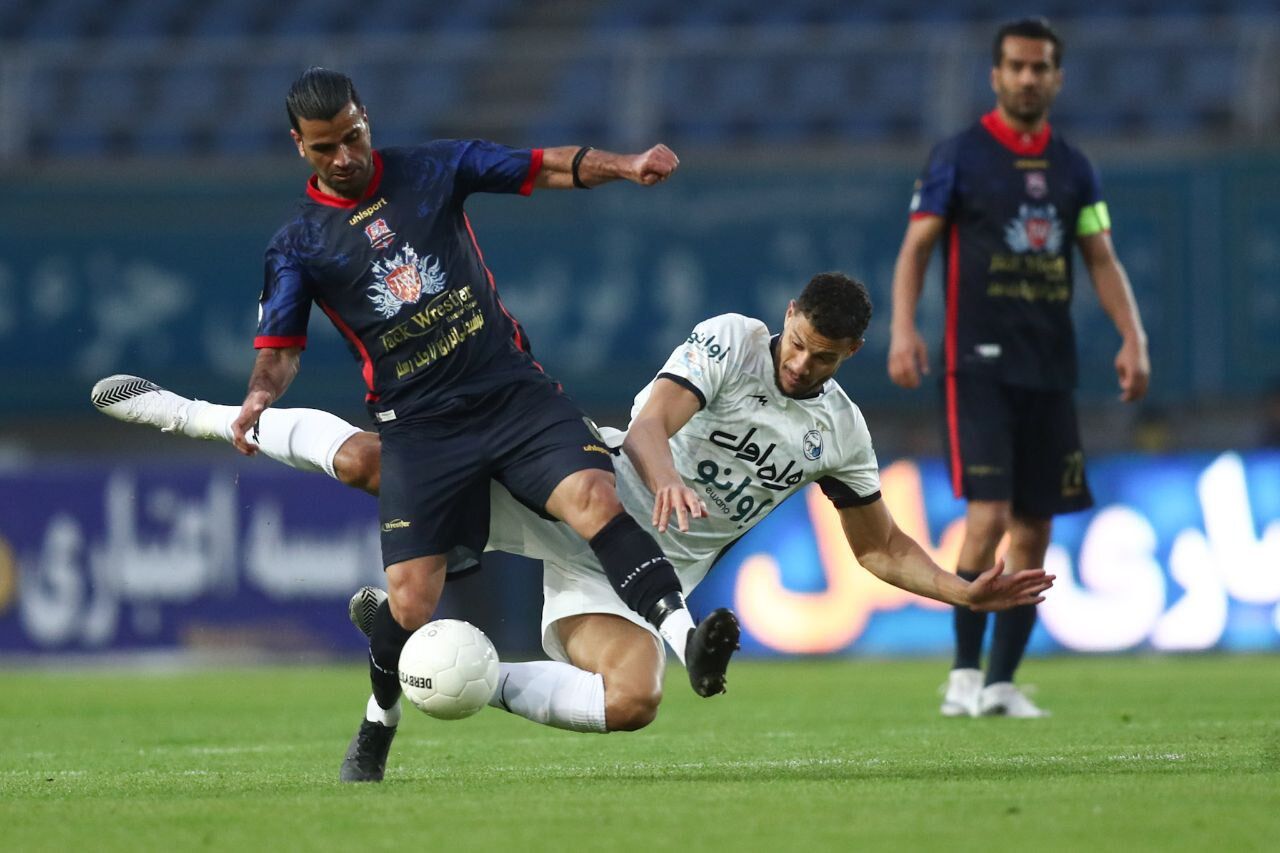 توقف استقلال در مشهد