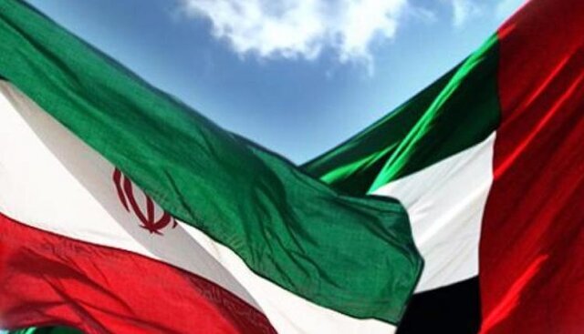 پرچم ایران در کنار امارات
