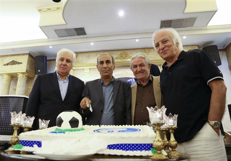 فوتبال , استقلال , 